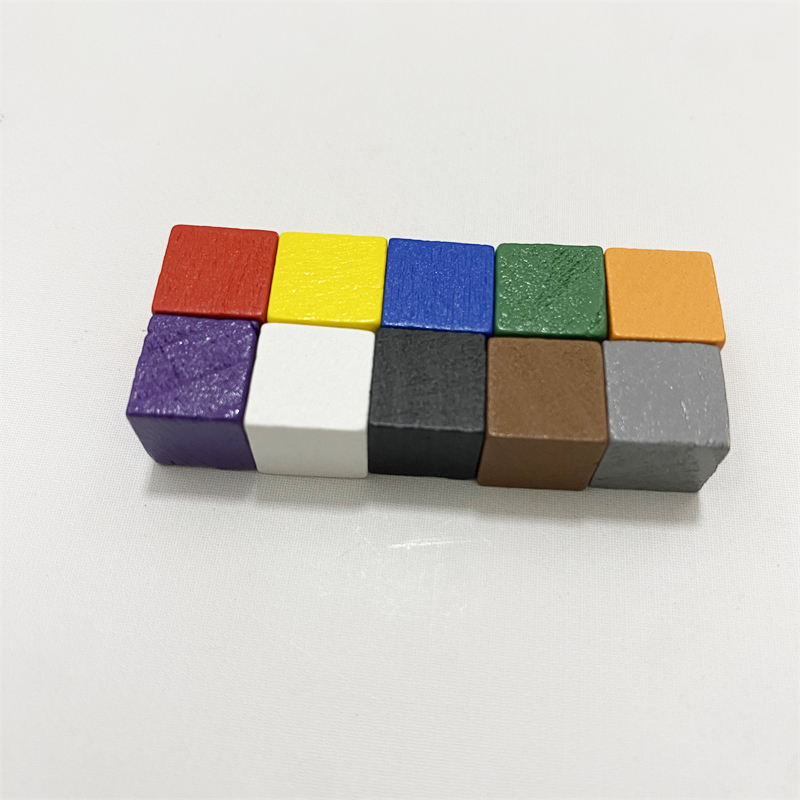 50 개/몫 10mm 다채로운 나무 주사위 큐브 체스  - Board Game Economy 리뷰 및 가격